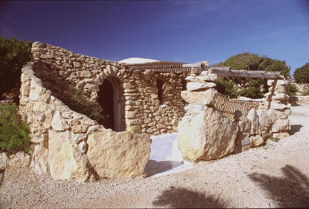 Hotel I Dammusi Di Borgo Cala Creta LMP Exterior foto